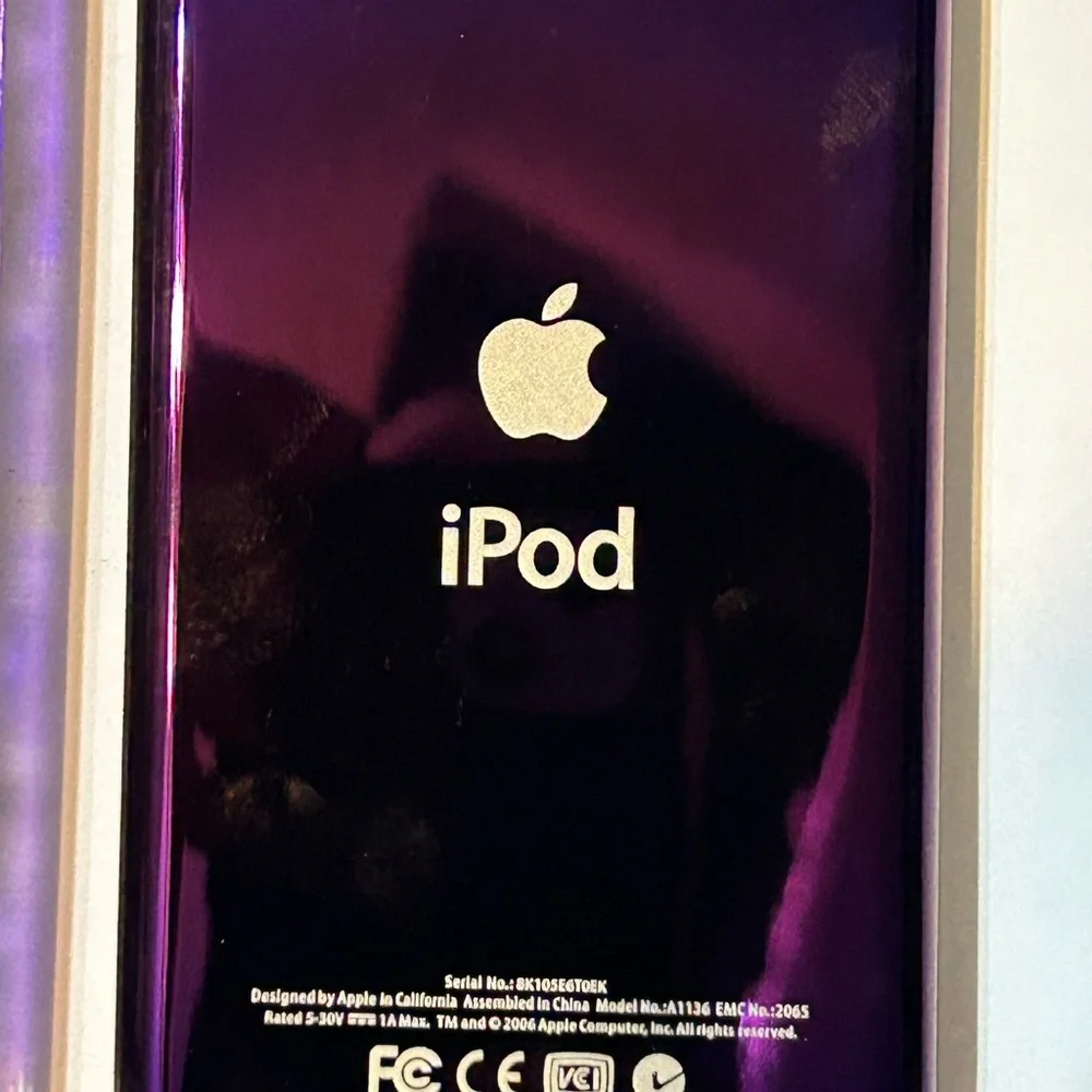 Apple iPod Classic 7th generation 256gb ssd with mega battery Viola - Picture 3 of 3
